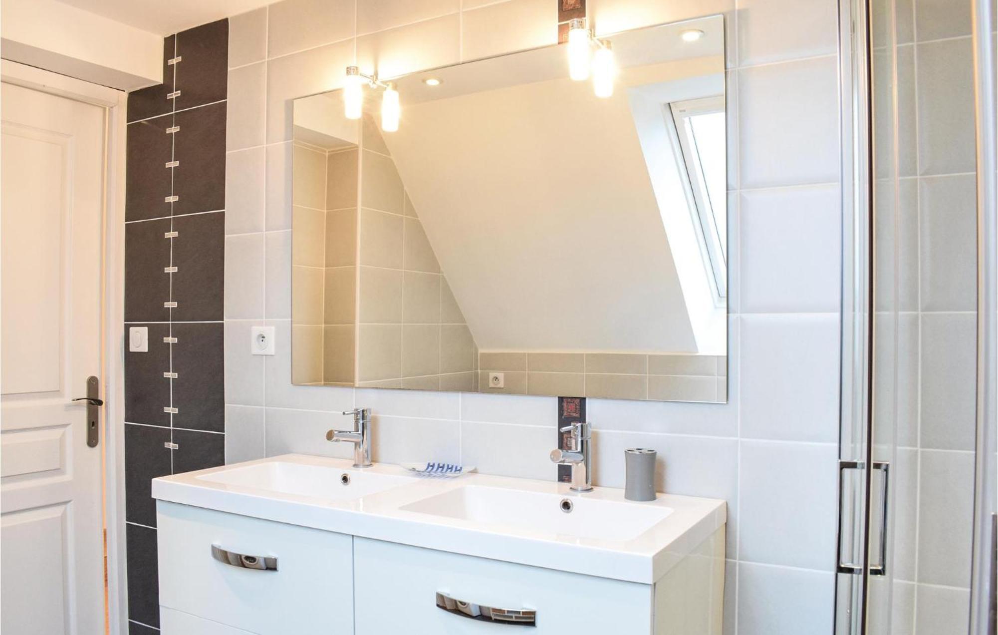 2 Bedroom Amazing Apartment In Ponts Exterior foto